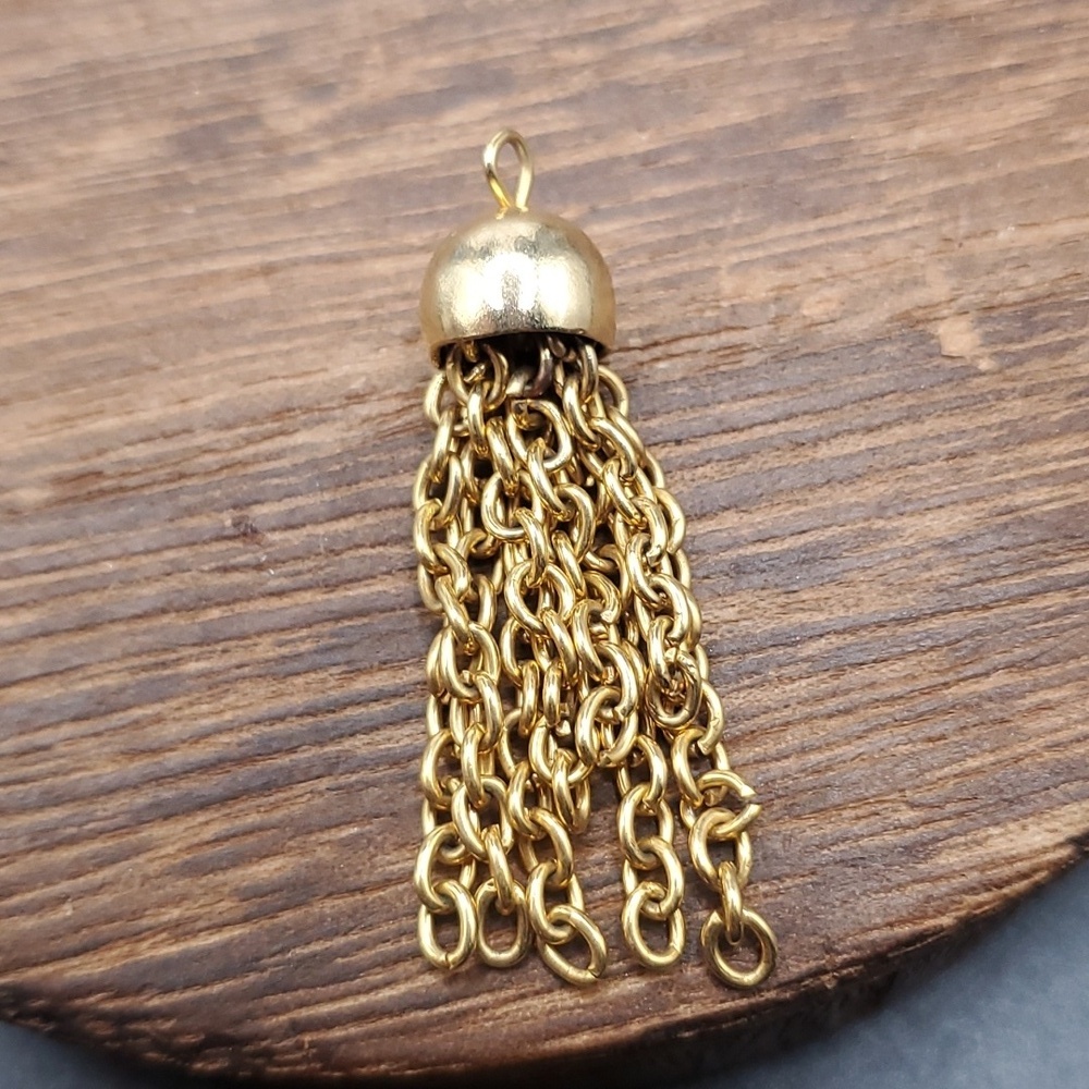 P113 chain tassel pendant‎